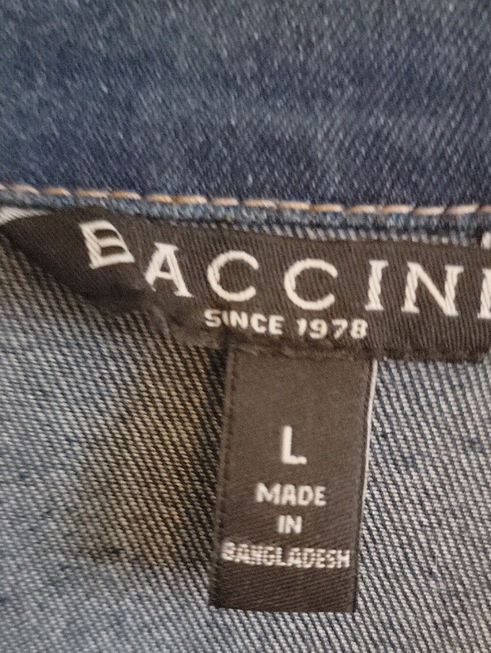 Baccini Classic Blue Denim Jean Jacket - Picture 3 of 3